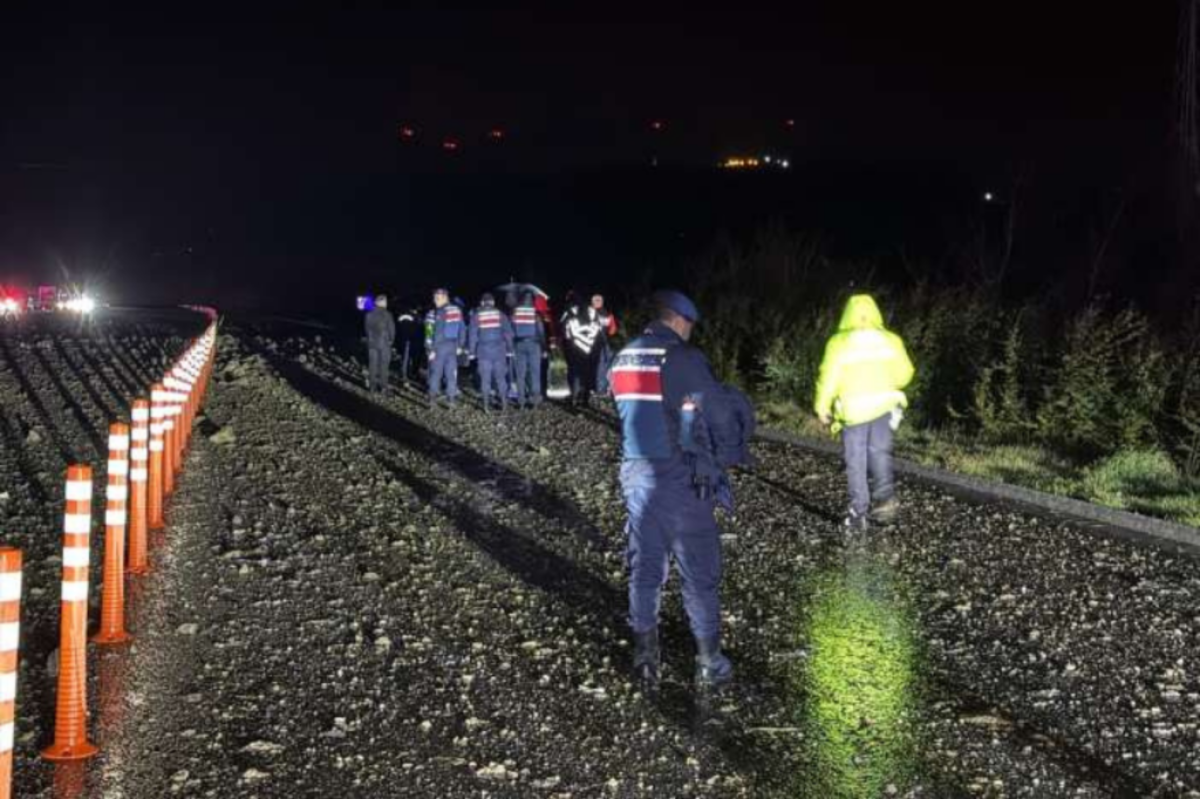 BALIKESİR’DE F-16 UÇAĞI DÜŞTÜ, BİR PİLOTUMUZ ŞEHİT OLDU